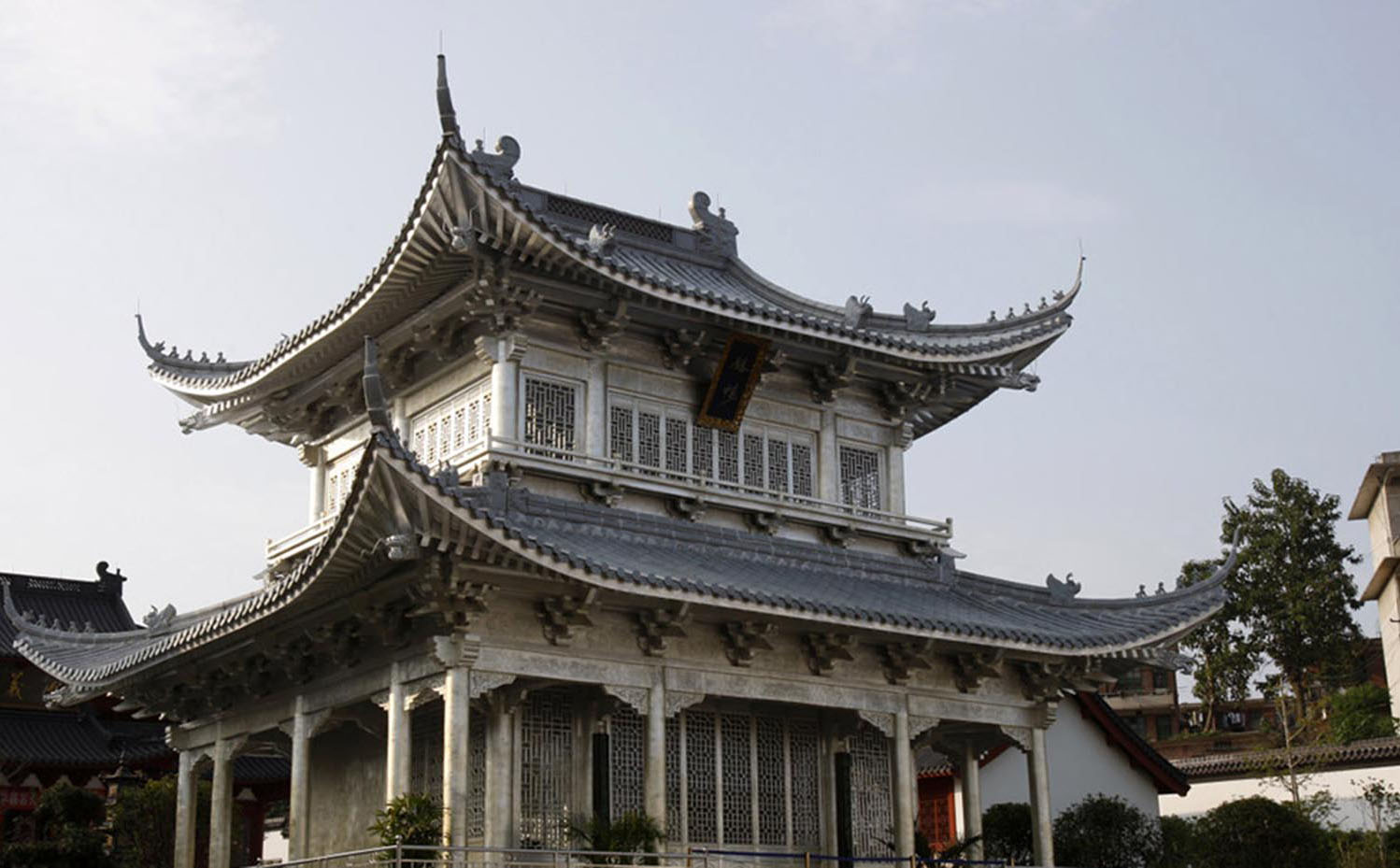 郴州红木牌匾定制：寺庙宗祠,园林景观,创意招牌,抱柱对联